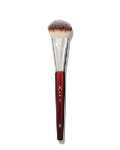 109 Mini Contoured Foundation Brush