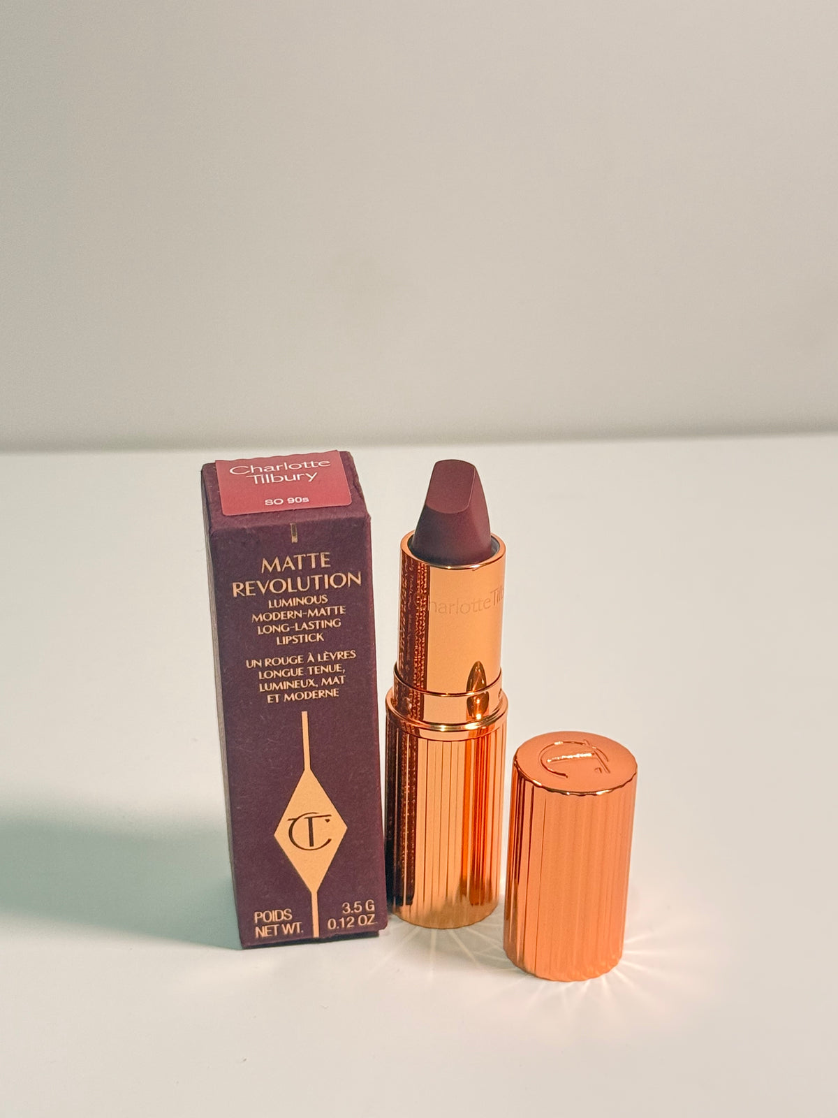 KISSING Satin Shine Lipstick in So 90's (FULL SIZE)