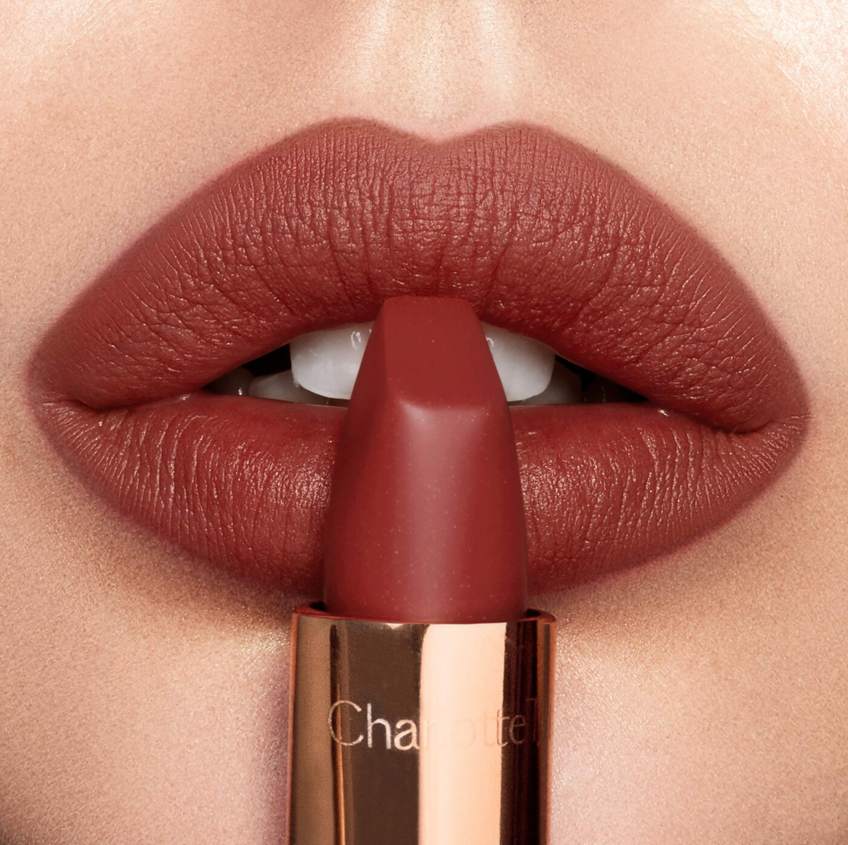 KISSING Satin Shine Lipstick in So 90's (FULL SIZE)